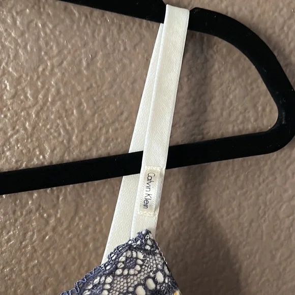 Calvin Klein bra - Picture 3 of 6